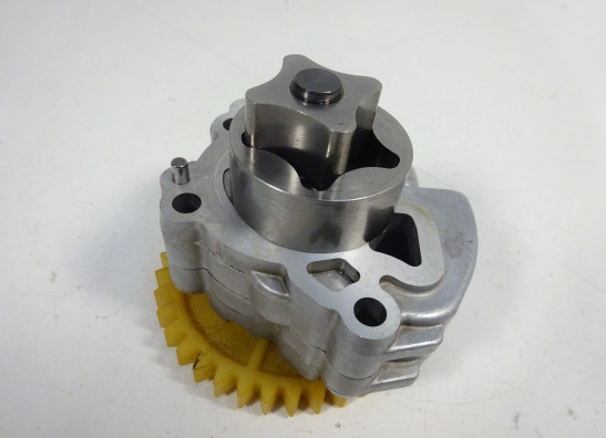 Oil pump Aprilia RSV 1000