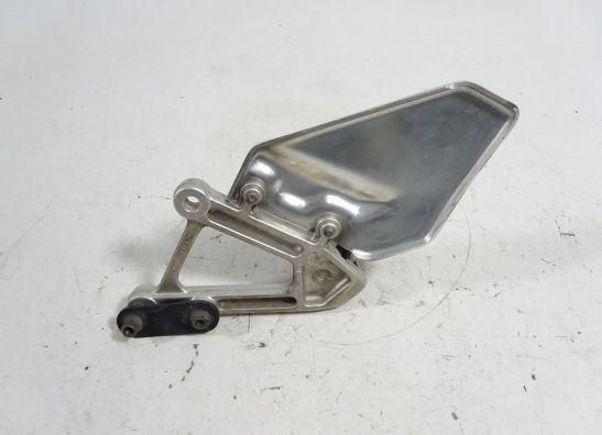 Fussrastetrager vorne rechts Aprilia RSV 1000