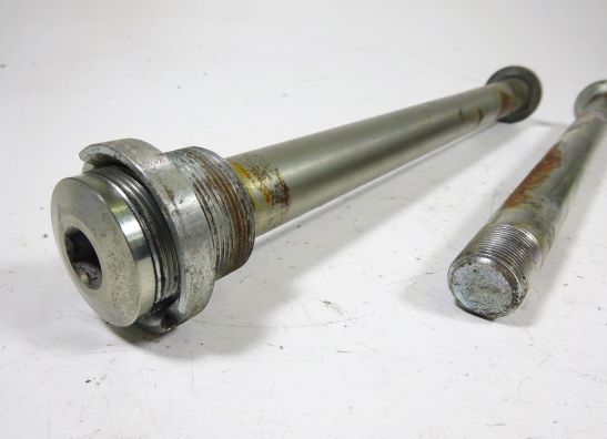 Engine parts Triumph 595 T Daytona