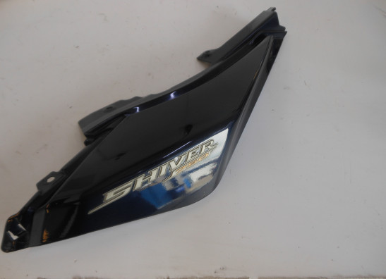 Rechter achterkant Aprilia Shiver 750