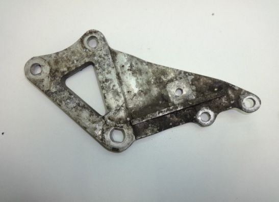 Main step holder right Suzuki GSX R 750