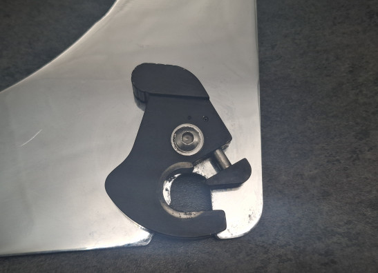 Rugsteun sissybar Harley Davidson FLD Switchback