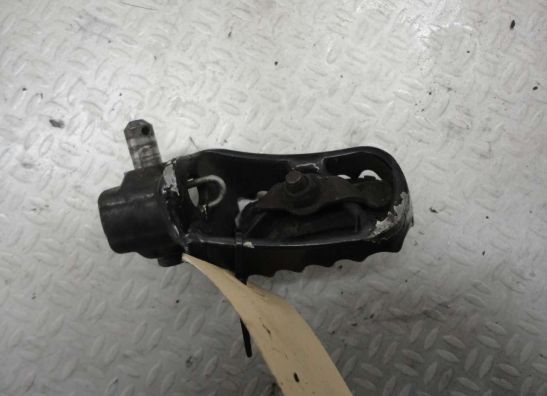 Voetsteun Rechts KTM 640 SM