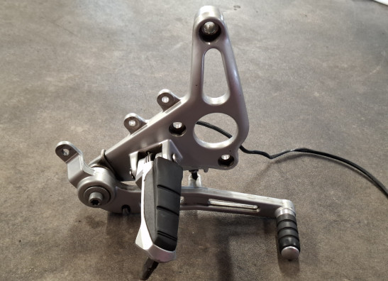 Main step holder right BMW R 1150 R