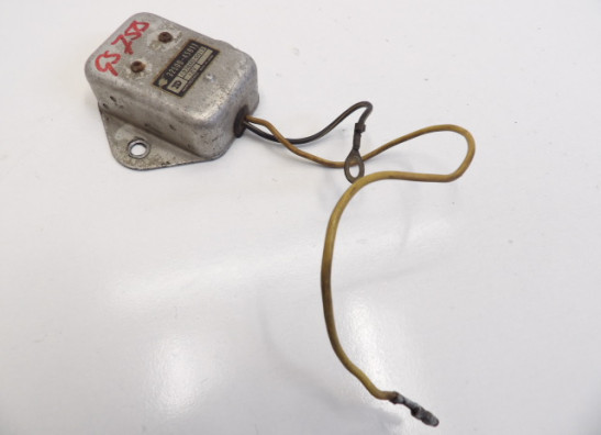 Regulator rectifier  Suzuki GS 750