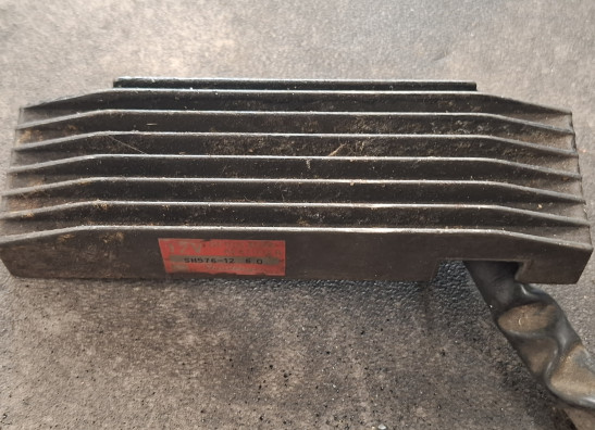 Regulator rectifier  Suzuki VS 700 Intruder