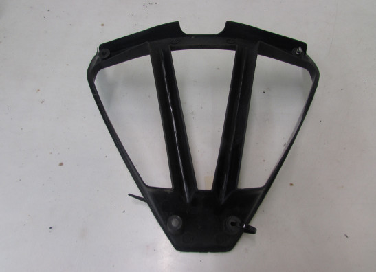 Cowl V shape under Yamaha YZF R1