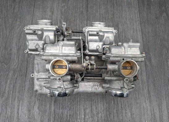 Carburetor assy Honda VF 700  750 S Sabre
