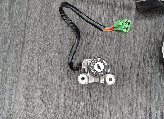 Key set Suzuki VX 800