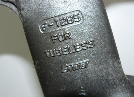 Front Wheel Kawasaki ZX 9 R