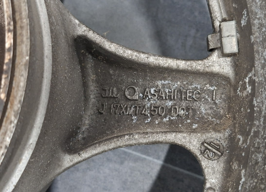 Rear wheel Suzuki GSX 1100 G