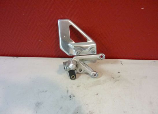 Main step holder right Aprilia RSV 1000