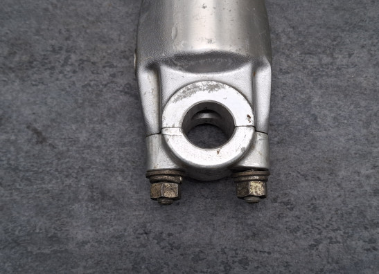 Voorpoot rechts onder Harley Davidson Softtail