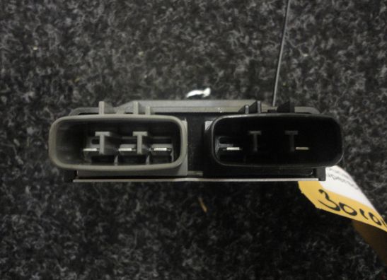 Spanningsregelaar Ducati 939 Supersport