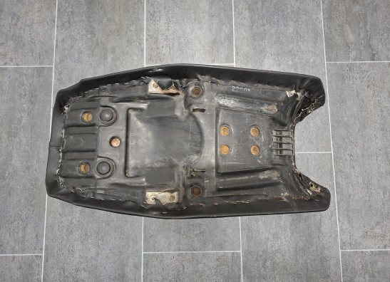 Zadel Honda VF 700  750 S Sabre