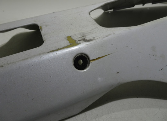 Cowl under Yamaha FZR 600