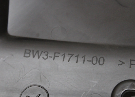 Cowl left small Yamaha Tenere 700