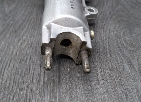 Voorpoot rechts onder Harley Davidson FLHR Road King