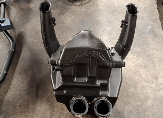 Air cleaner case Voge 900 DSX