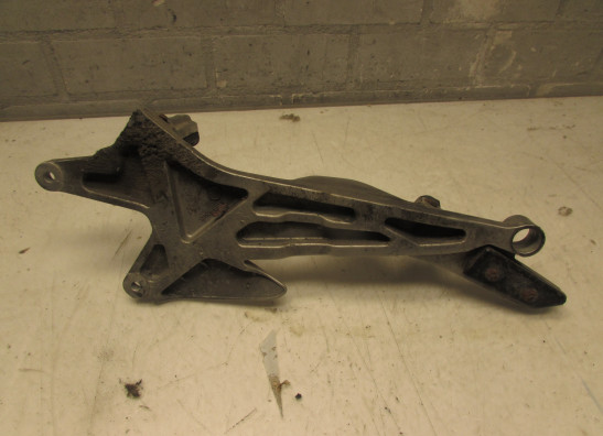 Fussrastetrager vorne links Honda CBF 500