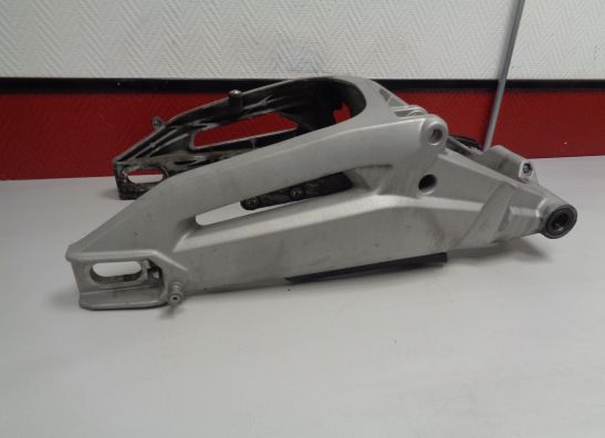 Achterbrug Aprilia Shiver 750