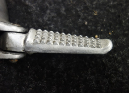 Soziusfussraste rechts Honda CBR 1100 XX