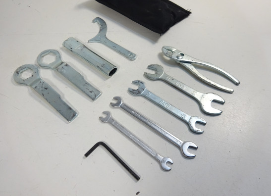 Tool set Kawasaki ER 6