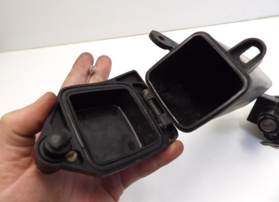 Contact slot Honda NX 650 Dominator