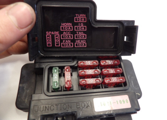 Zekeringkast Kawasaki ZX 6 R