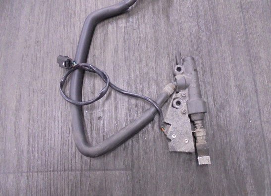 Rempomp achter Honda CB 1100 RS