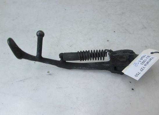 Standaard Yamaha YZF 750