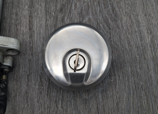 Schlosssatz Suzuki Madura 1200