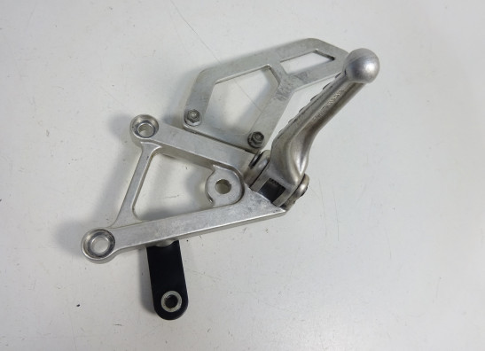 Fussrastetrager vorne links Aprilia RSV 1000