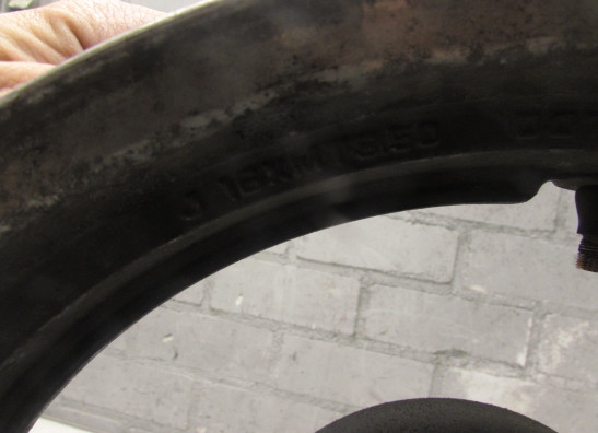 Rear wheel Suzuki GSX F 1100