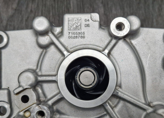 Water pump BMW R 1300 GS