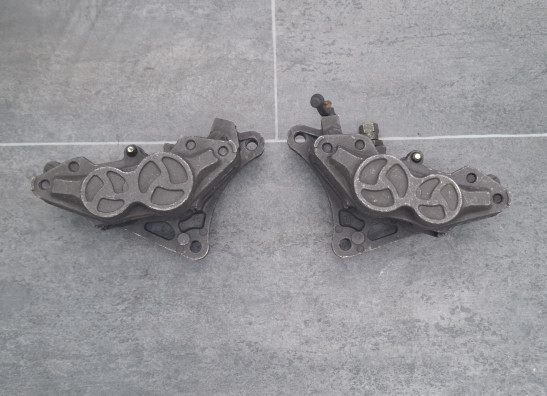 Brake calipers front Triumph Trophy 900