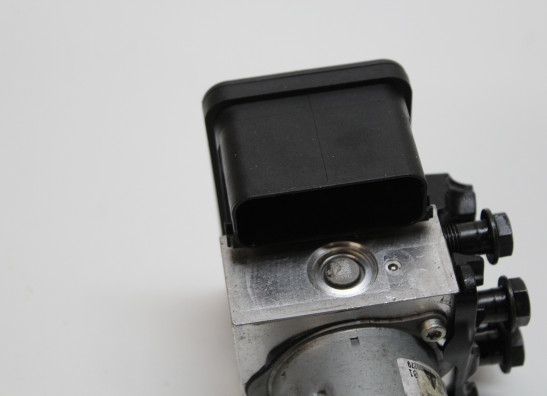 ABS pomp Triumph Speed Twin 1200