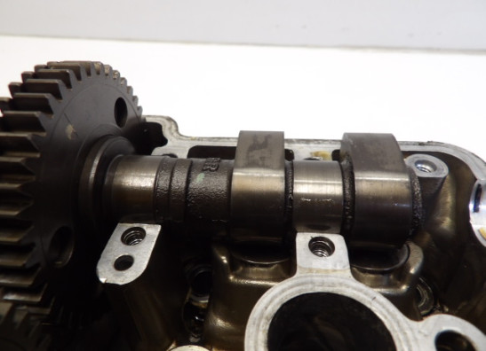 Cylinder head Honda VFR 750