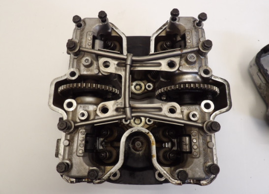 Cylinder head Honda VF 700  750 C Magna