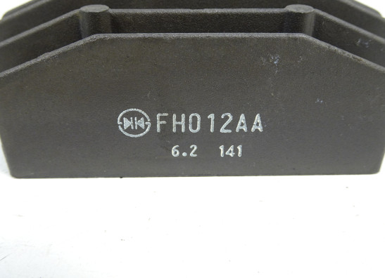 Spanningsregelaar Yamaha FZ1