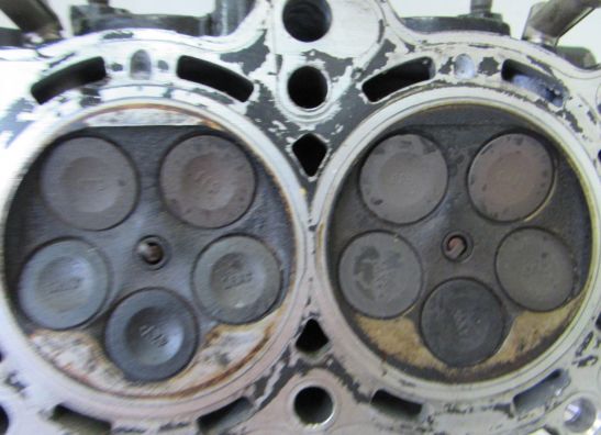 Cylinder head Yamaha YZF R1