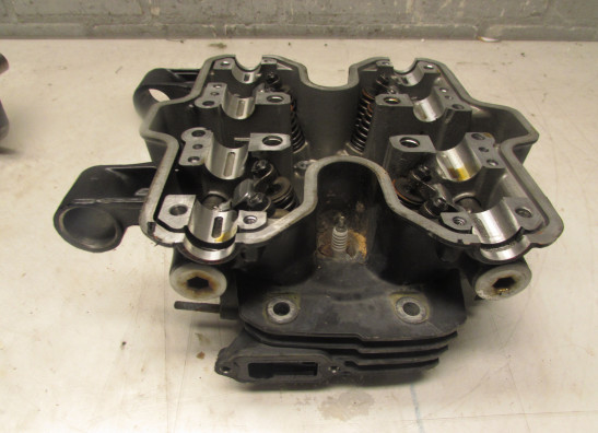 Cilinderkop Honda VF 700  750 F
