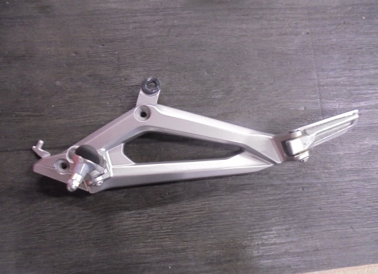 Fussrastetrager vorne links Honda NC 750 X