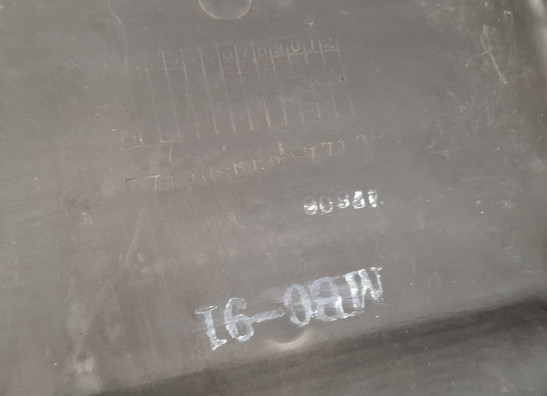 Zadel Honda VF 700  750 S Sabre