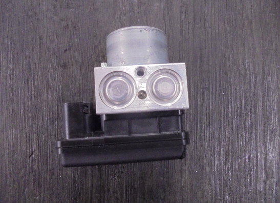 ABS pomp Ducati Diavel 1260