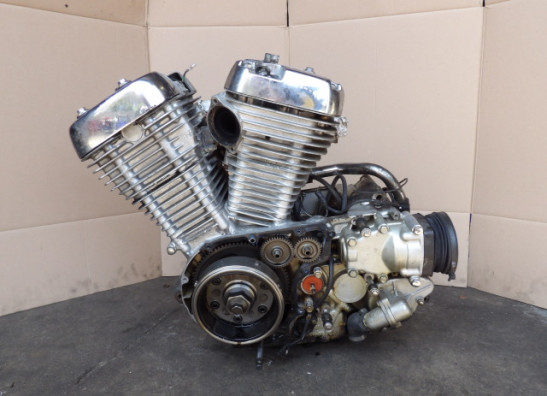 Engine Suzuki VS Intruder