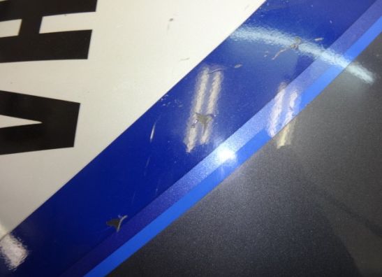 Linker onderkuip Yamaha FZR 1000