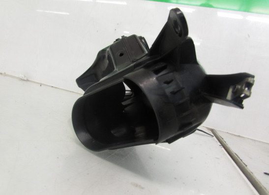 Linker luchtbuis Suzuki GSX R 1000