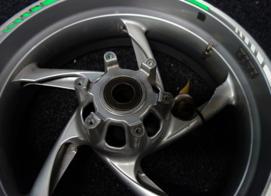 Achtervelg Benelli TNT 1130 cafe racer