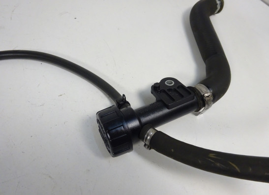 Kuhler Teile Aprilia RSV 1000